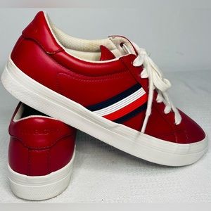 EUC Women’s Red Tommy Hilfiger Sneakers- size 8.5